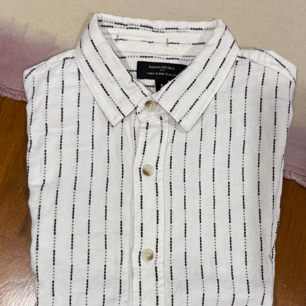 Banana Republic Linen Blend Slim Fit Short Sleeve Striped Shirt
